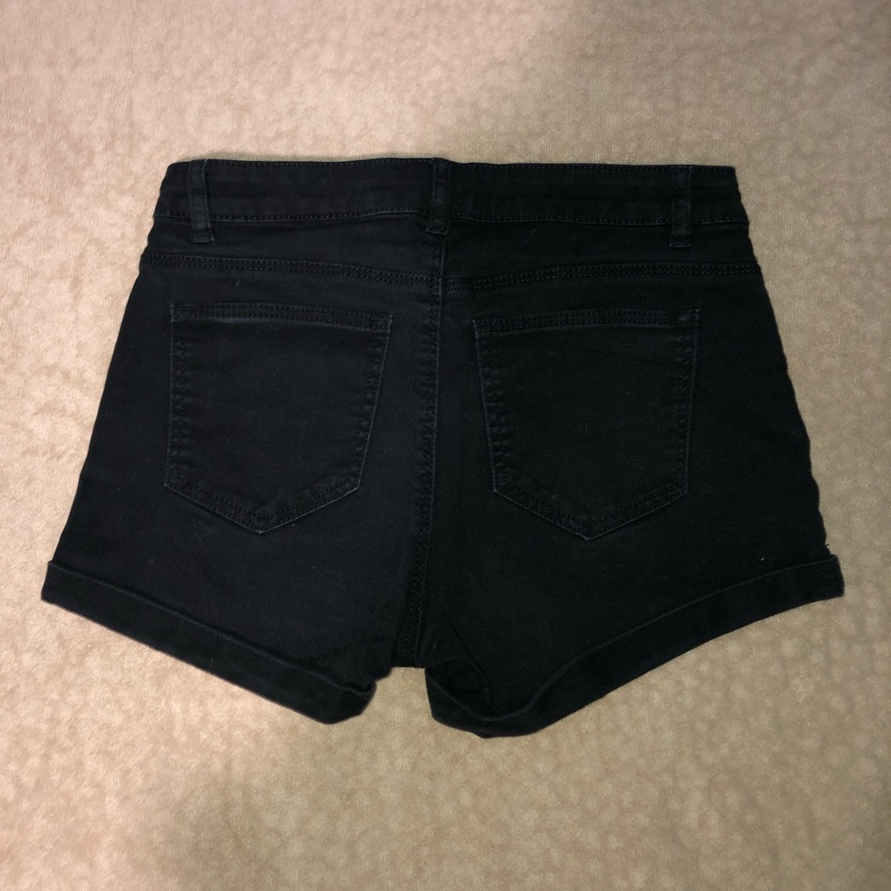 2 H&M shorts! - Picture 6 of 7